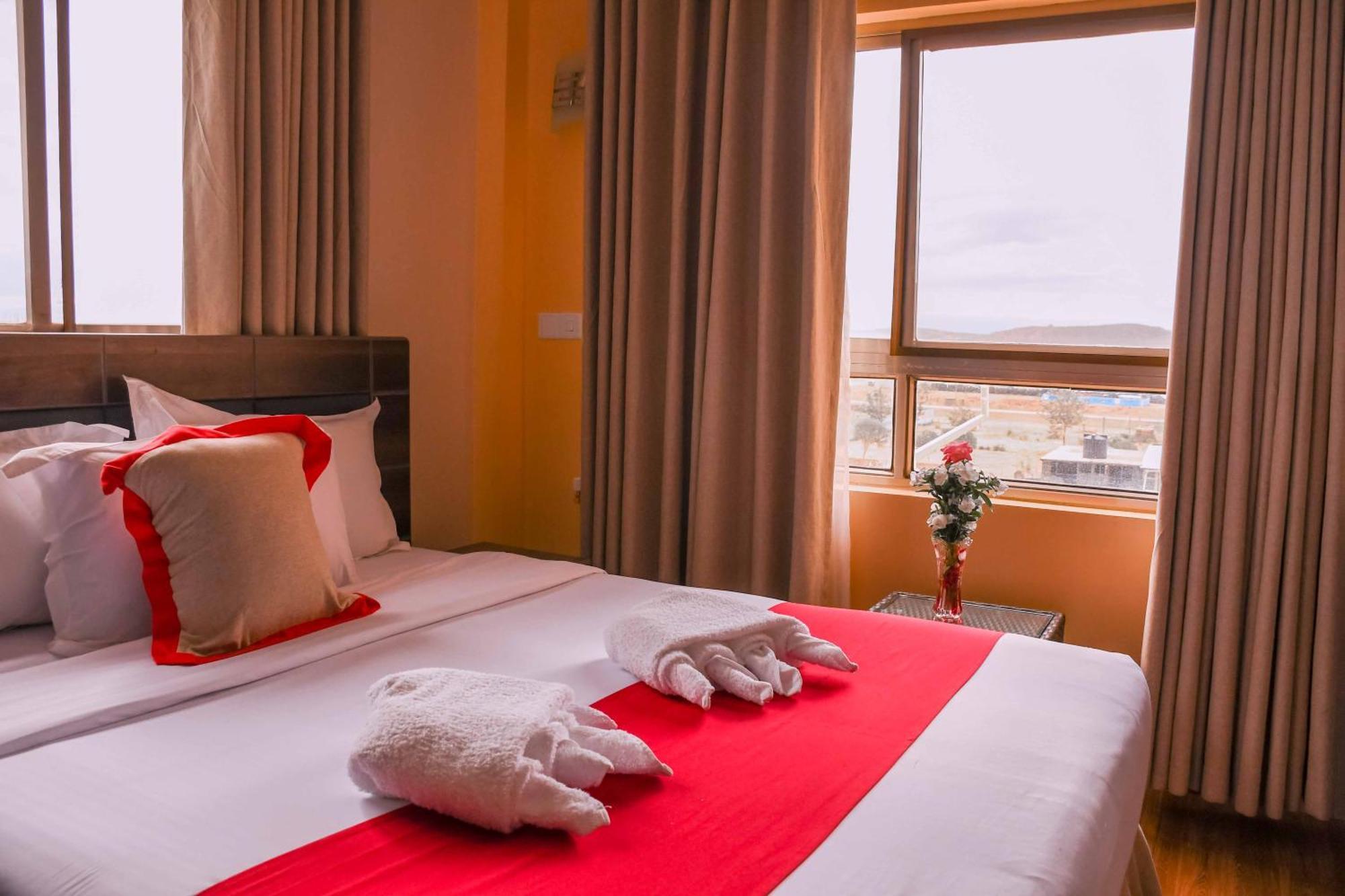 Buraha Zenoni Hotel And Resort Nakuru Kültér fotó