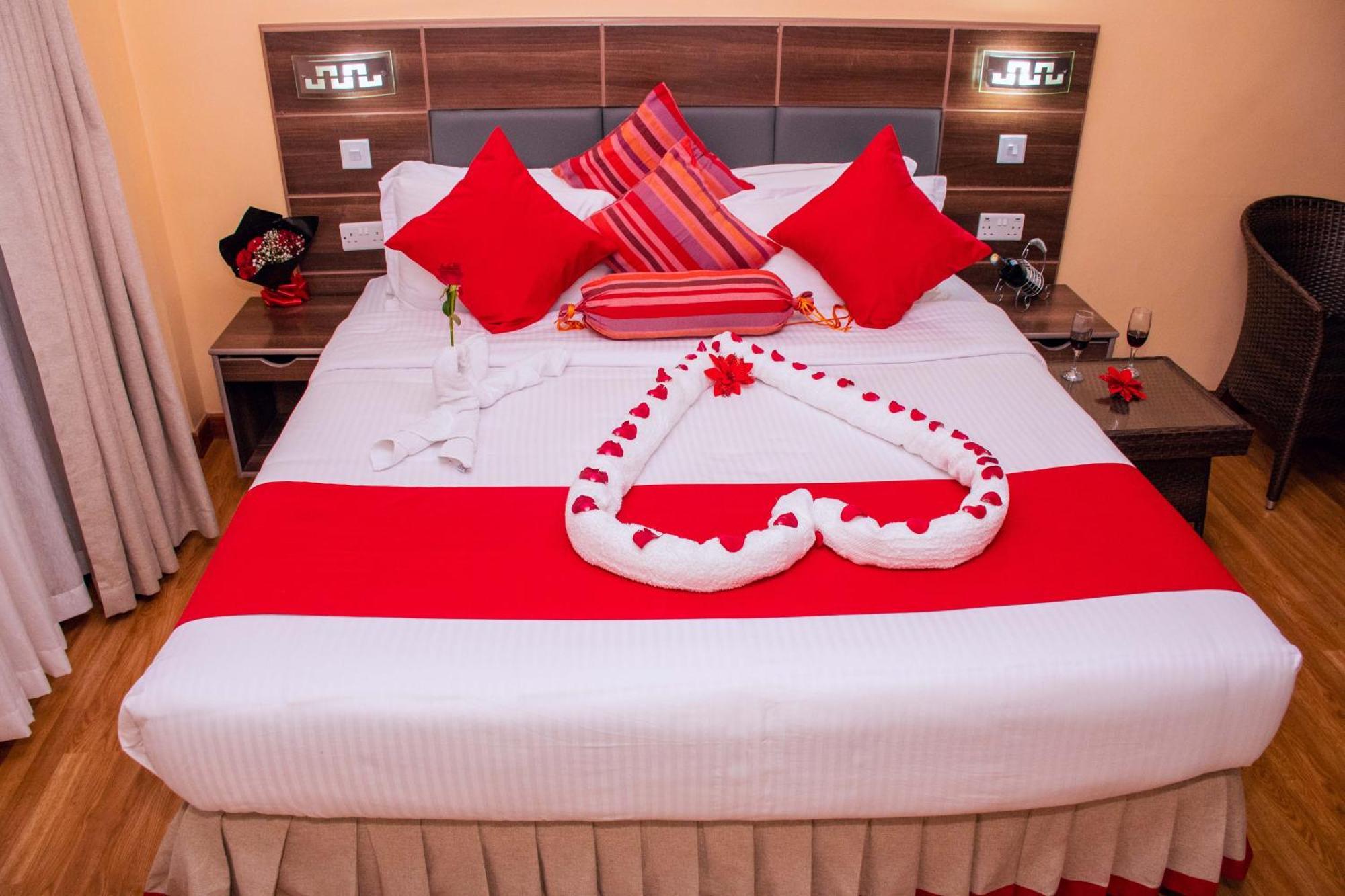 Buraha Zenoni Hotel And Resort Nakuru Kültér fotó