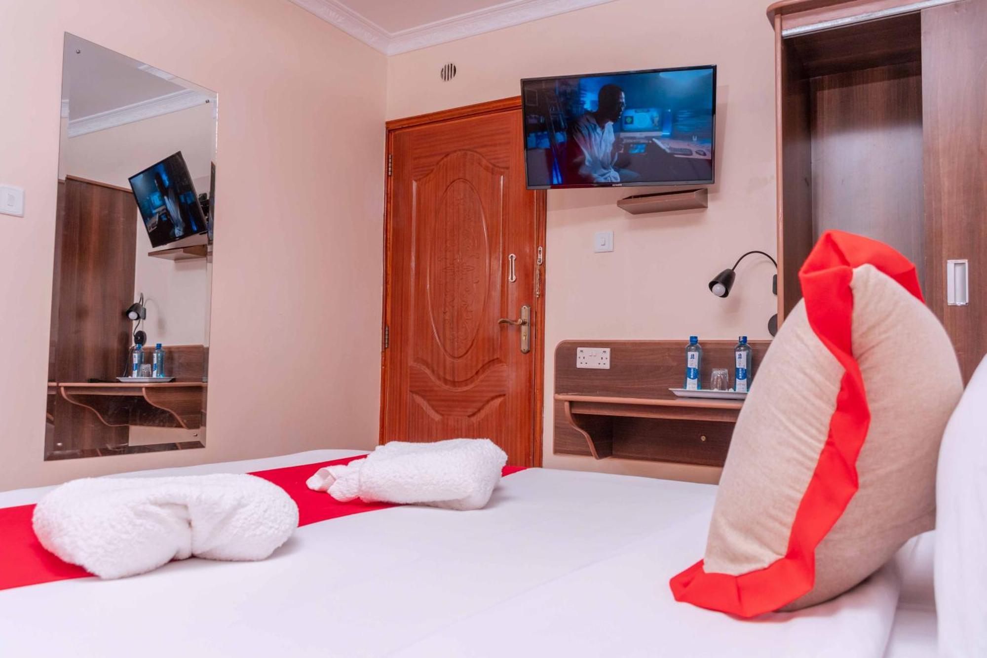 Buraha Zenoni Hotel And Resort Nakuru Kültér fotó