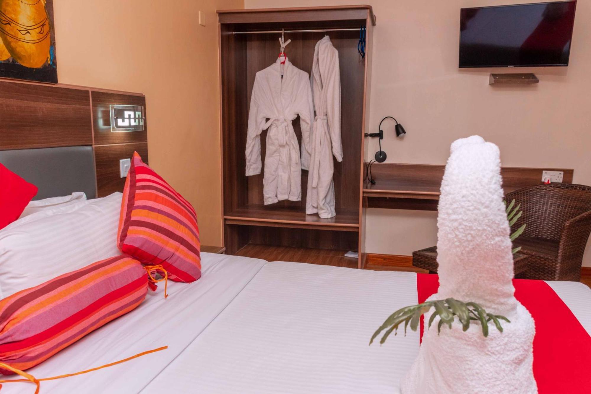 Buraha Zenoni Hotel And Resort Nakuru Kültér fotó