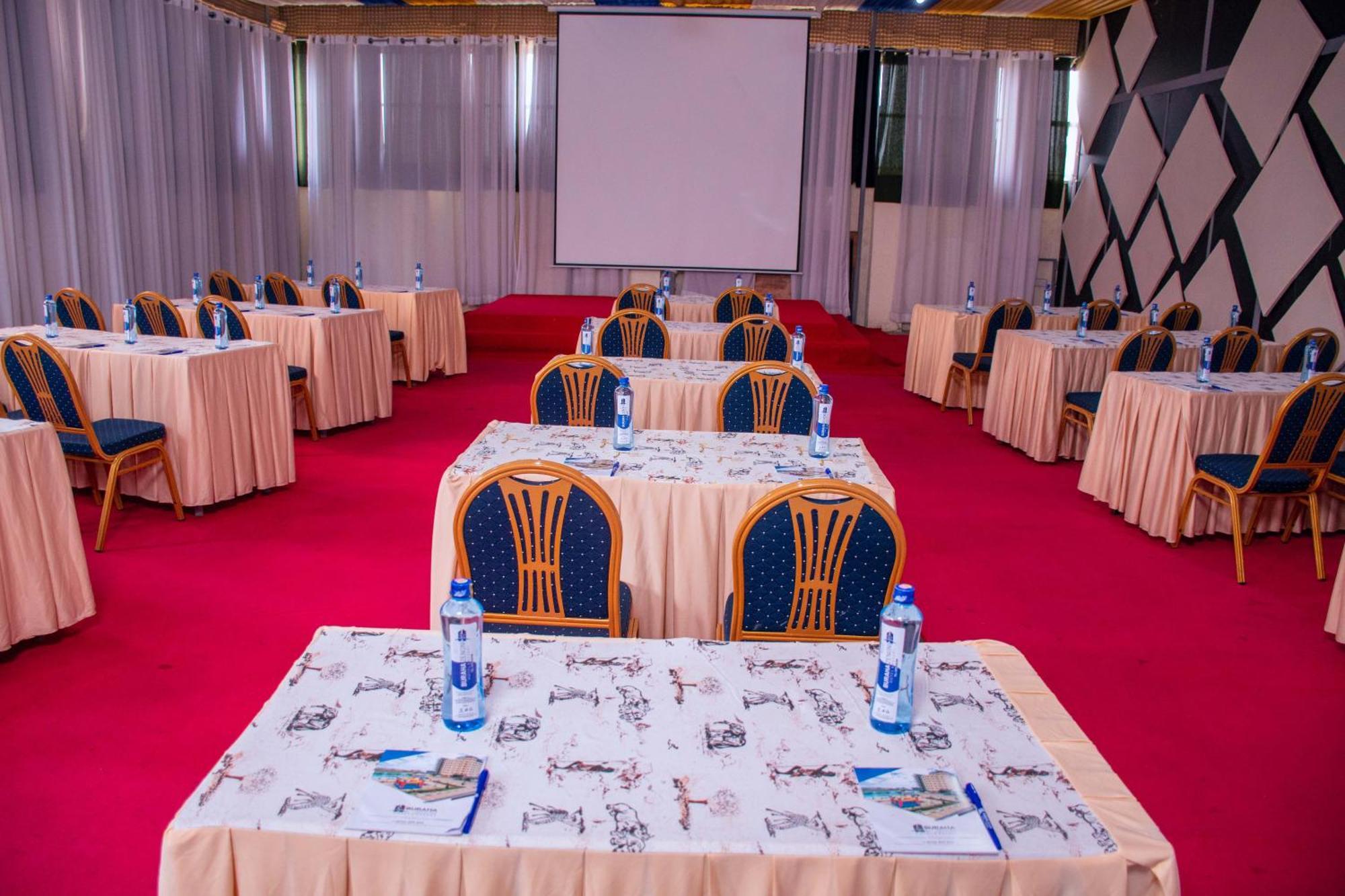 Buraha Zenoni Hotel And Resort Nakuru Kültér fotó