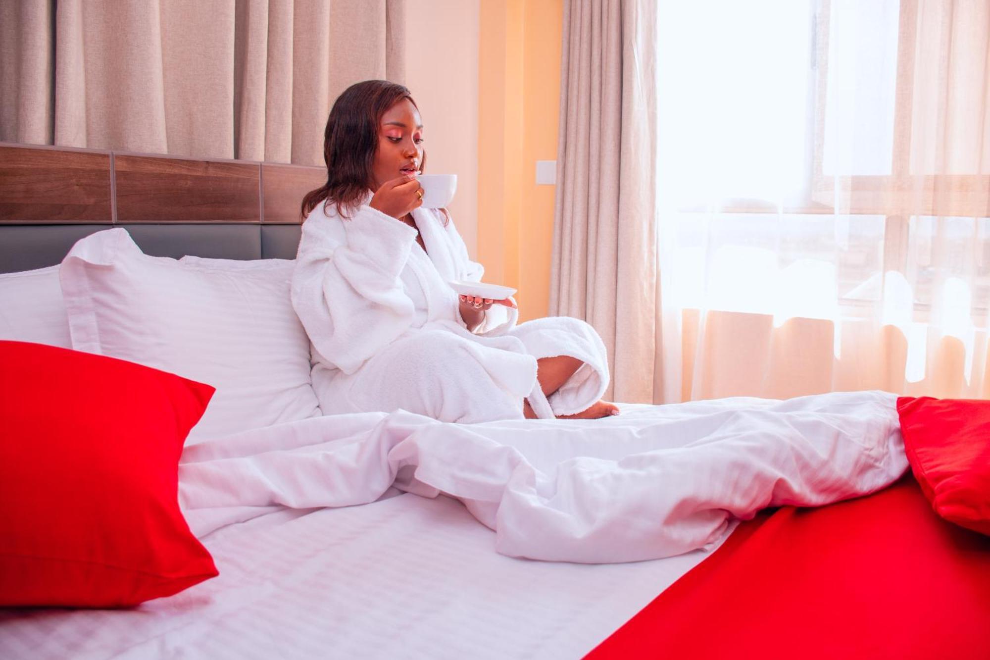 Buraha Zenoni Hotel And Resort Nakuru Kültér fotó